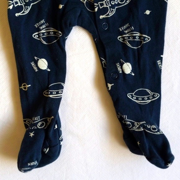 joe fresh space print cotton snap footie sleeper pajamas 3-6 months baby - Picture 4 of 5